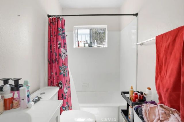 116 E Alondra, Compton, CA 90220