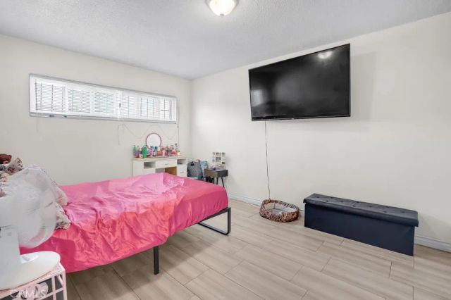 116 E Alondra, Compton, CA 90220