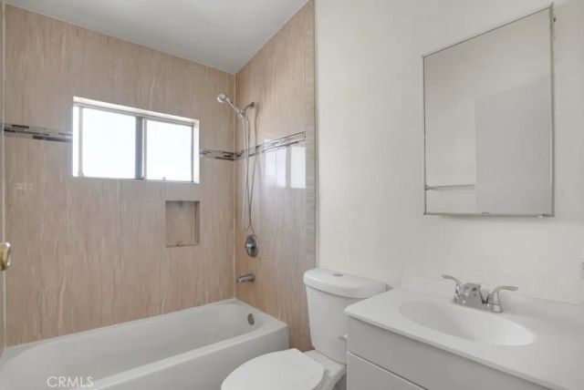 116 E Alondra, Compton, CA 90220