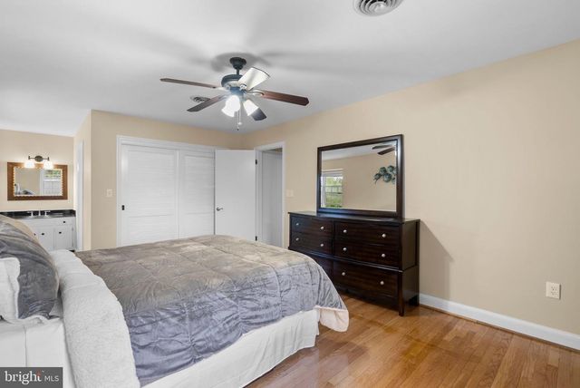 17701 STONERIDGE DR, Gaithersburg, MD 20878