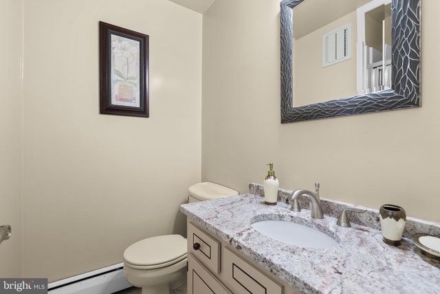 17701 STONERIDGE DR, Gaithersburg, MD 20878