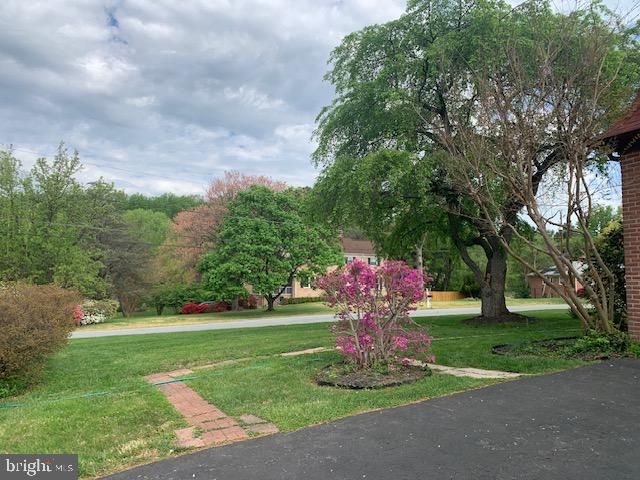 17701 STONERIDGE DR, Gaithersburg, MD 20878