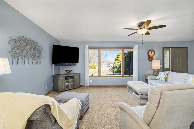 437 Kenaston Drive, Coldwater, MI 49036