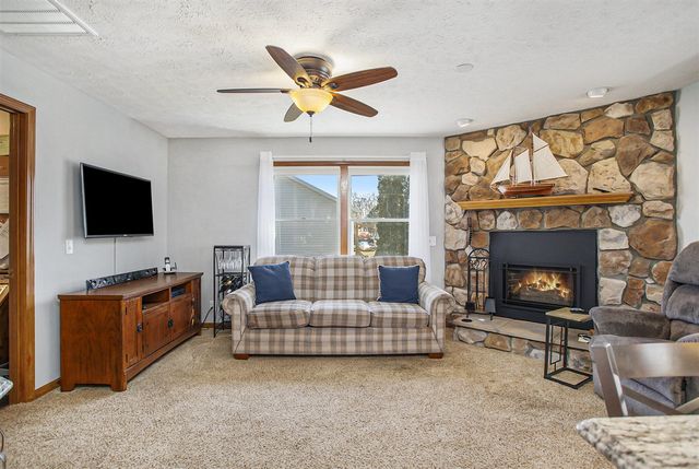 437 Kenaston Drive, Coldwater, MI 49036