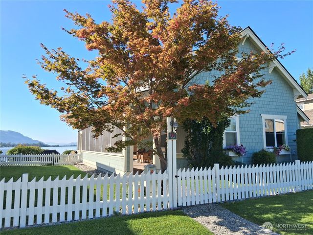 125 Barefoot Lane, Oroville, WA 98844