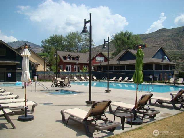 125 Barefoot Lane, Oroville, WA 98844