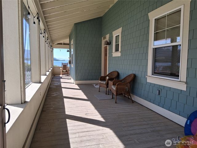 125 Barefoot Lane, Oroville, WA 98844