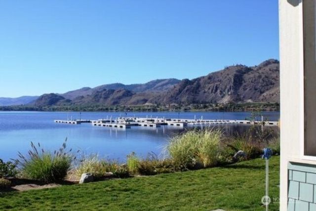 125 Barefoot Lane, Oroville, WA 98844