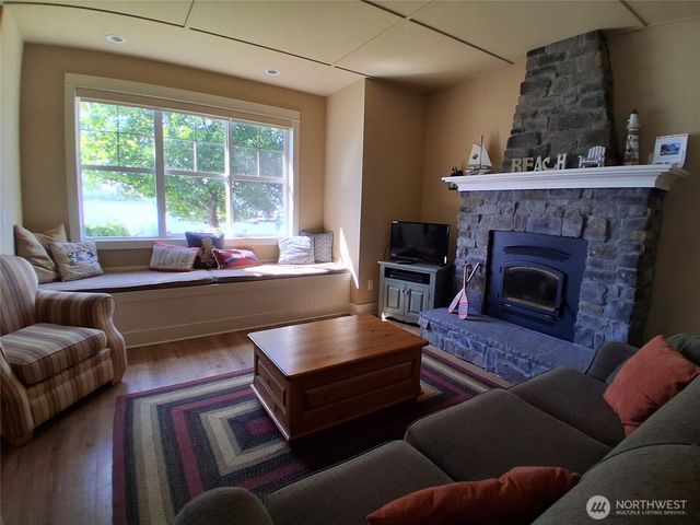 125 Barefoot Lane, Oroville, WA 98844