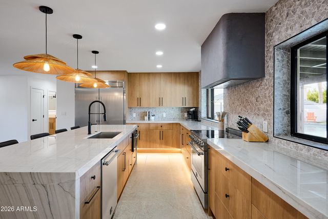 6242 E REDFIELD Road, Scottsdale, AZ 85254