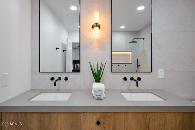 6242 E REDFIELD Road, Scottsdale, AZ 85254