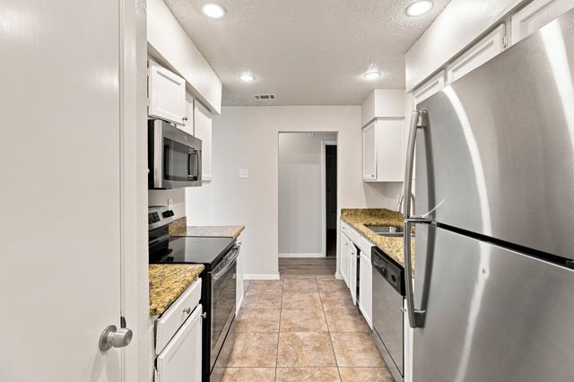 2602 College Park Drive, Rowlett, TX 75088