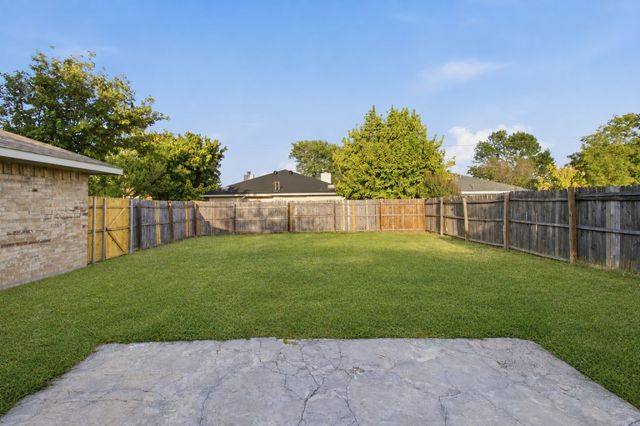 2602 College Park Drive, Rowlett, TX 75088