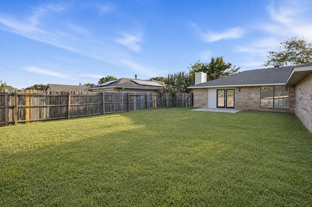 2602 College Park Drive, Rowlett, TX 75088