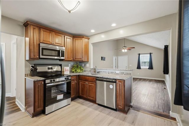 1114 Ferebee AVE, Chesapeake, VA 23324