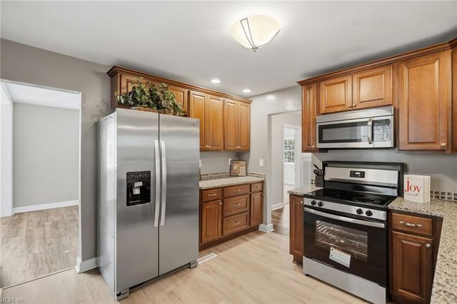 1114 Ferebee AVE, Chesapeake, VA 23324