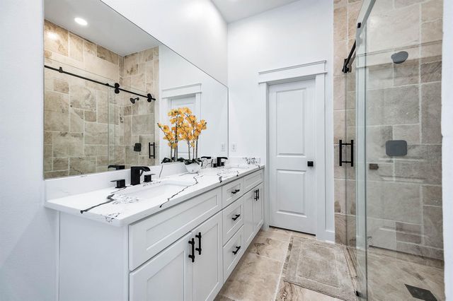 8903 Milby St, Needville, TX 77461