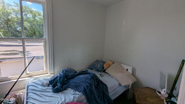 82 Spring Street, Gloversville, NY 12078