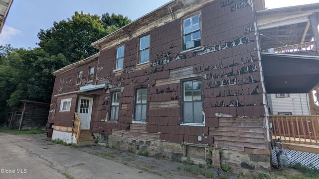 82 Spring Street, Gloversville, NY 12078