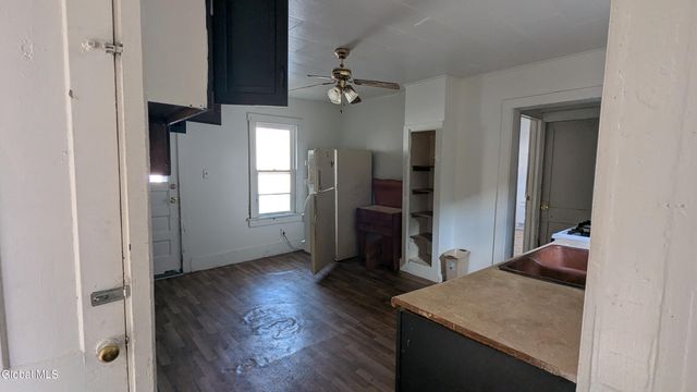 82 Spring Street, Gloversville, NY 12078