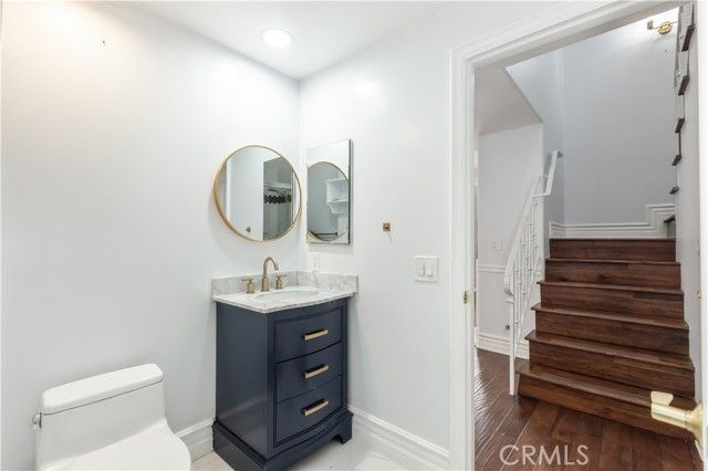 12026 Hoffman Street 302, Studio City (los Angeles), CA 91604