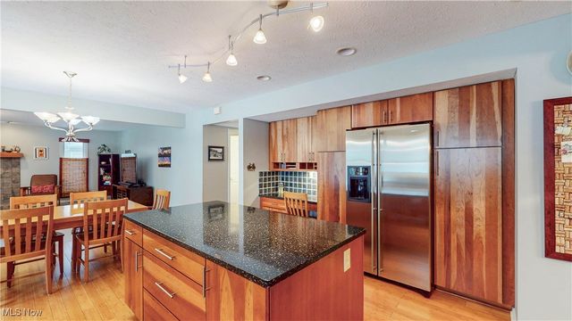 1925 Reeds Court, Westlake, OH 44145