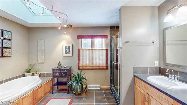 1925 Reeds Court, Westlake, OH 44145