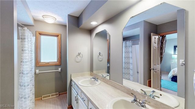 1925 Reeds Court, Westlake, OH 44145