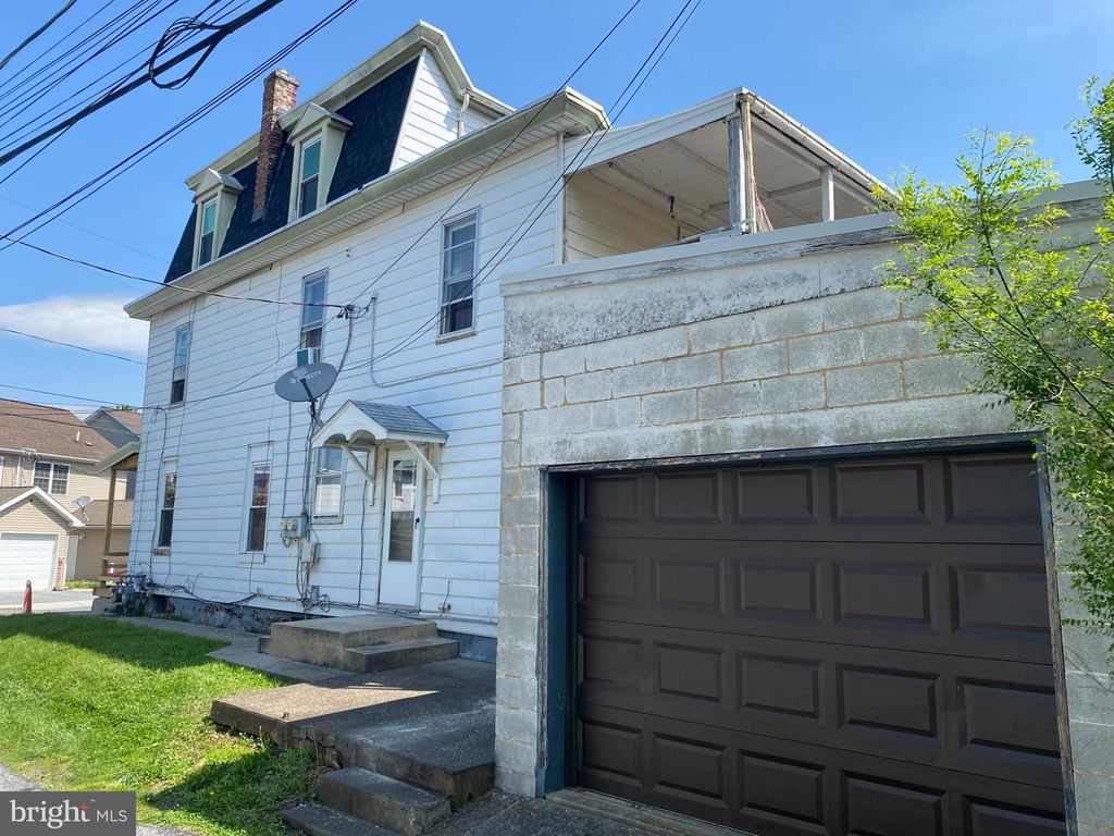 2639 BOOSER AVE, Harrisburg, PA 17103
