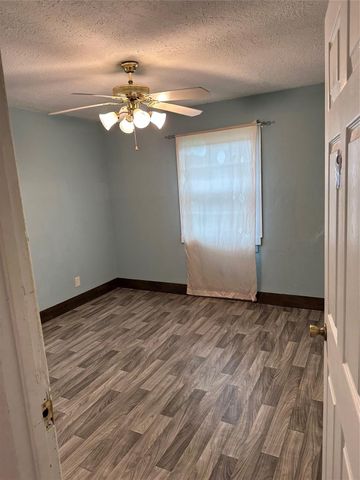 205 Burke Road, Pasadena, TX 77506