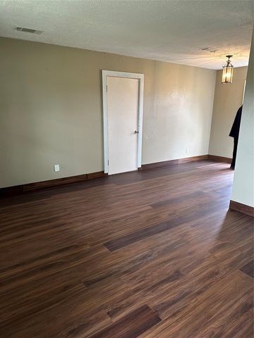 205 Burke Road, Pasadena, TX 77506