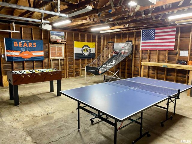 129 E MAIN Street, Mt Sterling, IL 62353