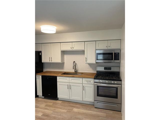 3311 Fremont Avenue N, Minneapolis, MN 55412