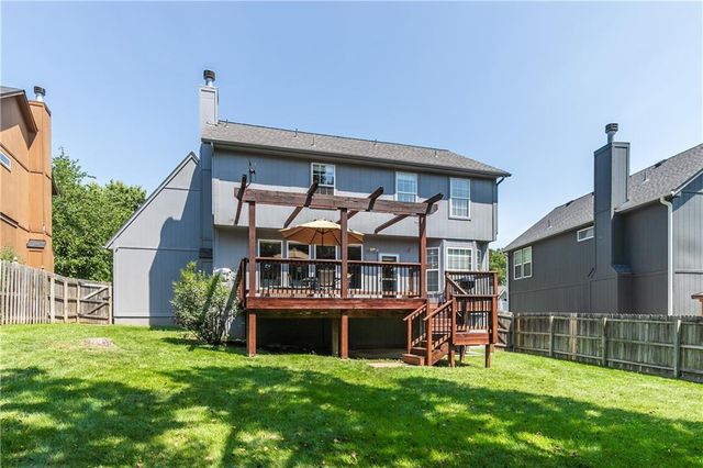 21423 W 47th Court, Shawnee, KS 66218