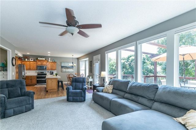 21423 W 47th Court, Shawnee, KS 66218