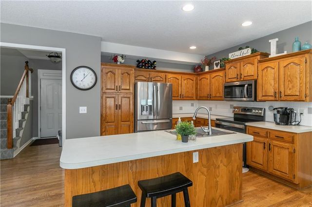 21423 W 47th Court, Shawnee, KS 66218