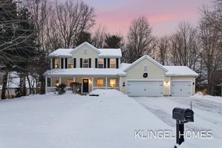 328 Boulder Drive, Norton Shores, MI 49441
