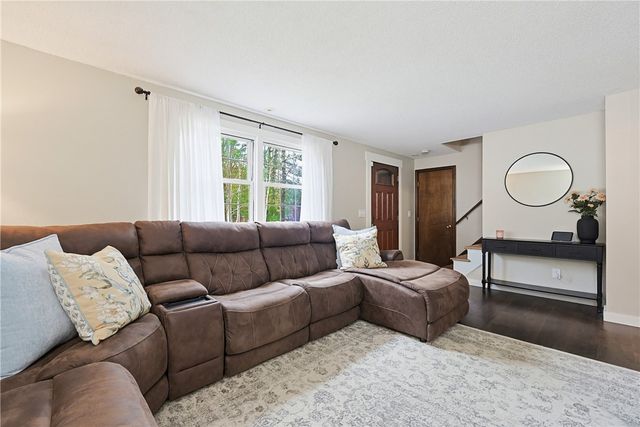 1187 South Precinct Street, Taunton, MA 02718