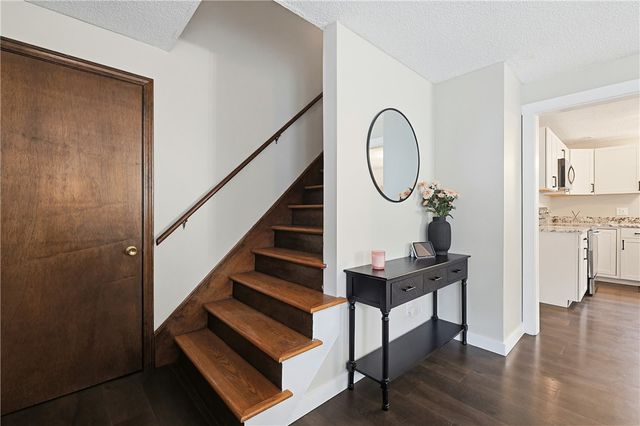 1187 South Precinct Street, Taunton, MA 02718