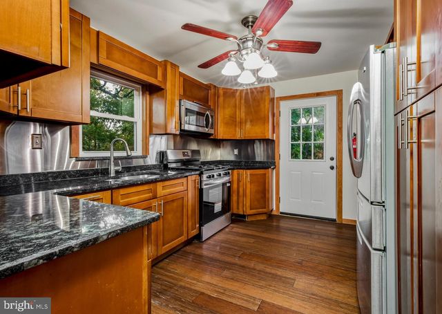 300 TURNERVILLE RD, Pine Hill, NJ 08021