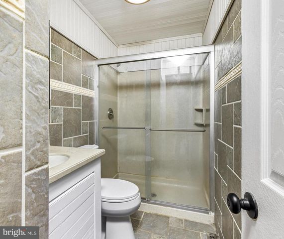 300 TURNERVILLE RD, Pine Hill, NJ 08021