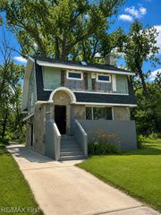 14684 Mapleridge Street, Detroit, MI 48205