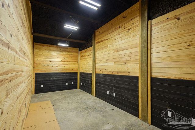 6994 Foxboro Cir, Pace, FL 32571