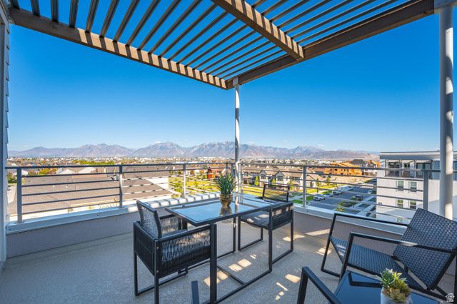 5154 W BLACK TWIG DR, South Jordan, UT 84009