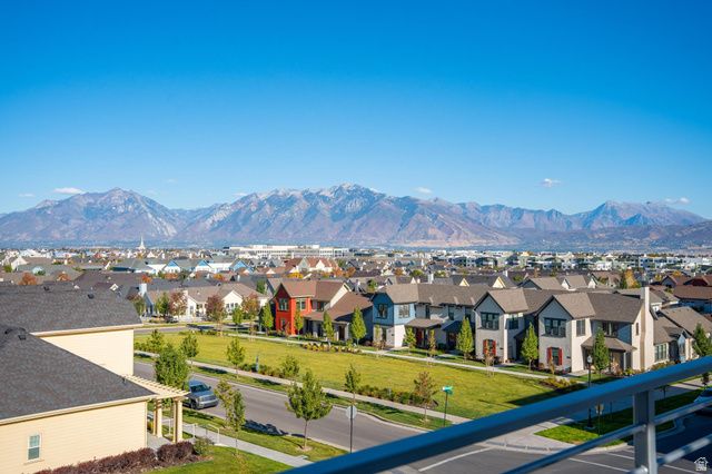 5154 W BLACK TWIG DR, South Jordan, UT 84009