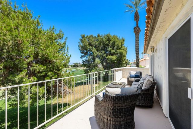 340 Vista Royale Drive, Palm Desert, CA 92211