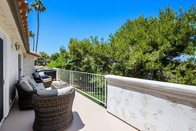 340 Vista Royale Drive, Palm Desert, CA 92211