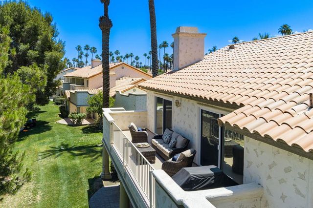340 Vista Royale Drive, Palm Desert, CA 92211