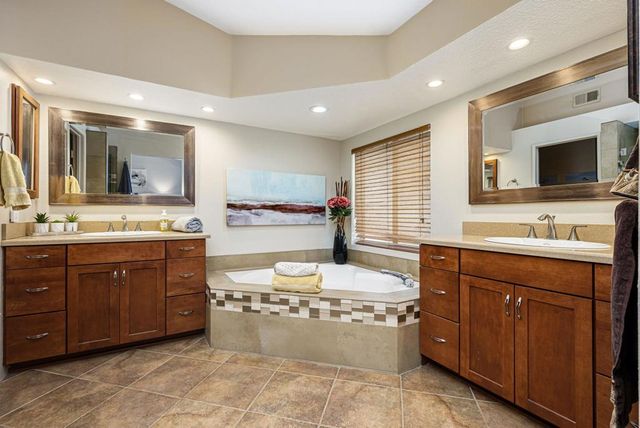 340 Vista Royale Drive, Palm Desert, CA 92211