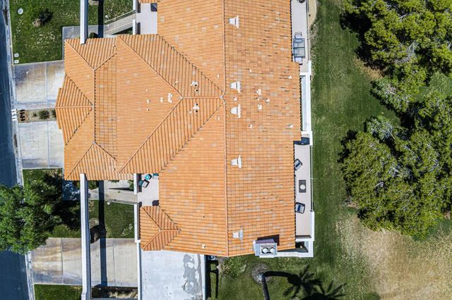 340 Vista Royale Drive, Palm Desert, CA 92211